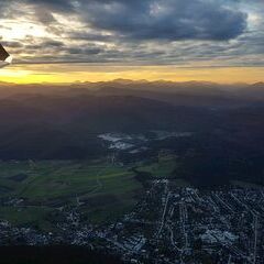 Flugwegposition um 15:21:50: Aufgenommen in der Nähe von Gemeinde Berndorf, 2560, Österreich in 973 Meter